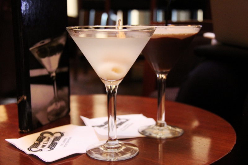 brasserie-ILONSE-min_martini_bar_lychee_chocolate_alcohol_liquor_happy_hour_happy-910161